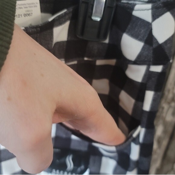 St. John's Bay Buffalo Check Stretch Slimming Fit Capri - Picture 7 of 14